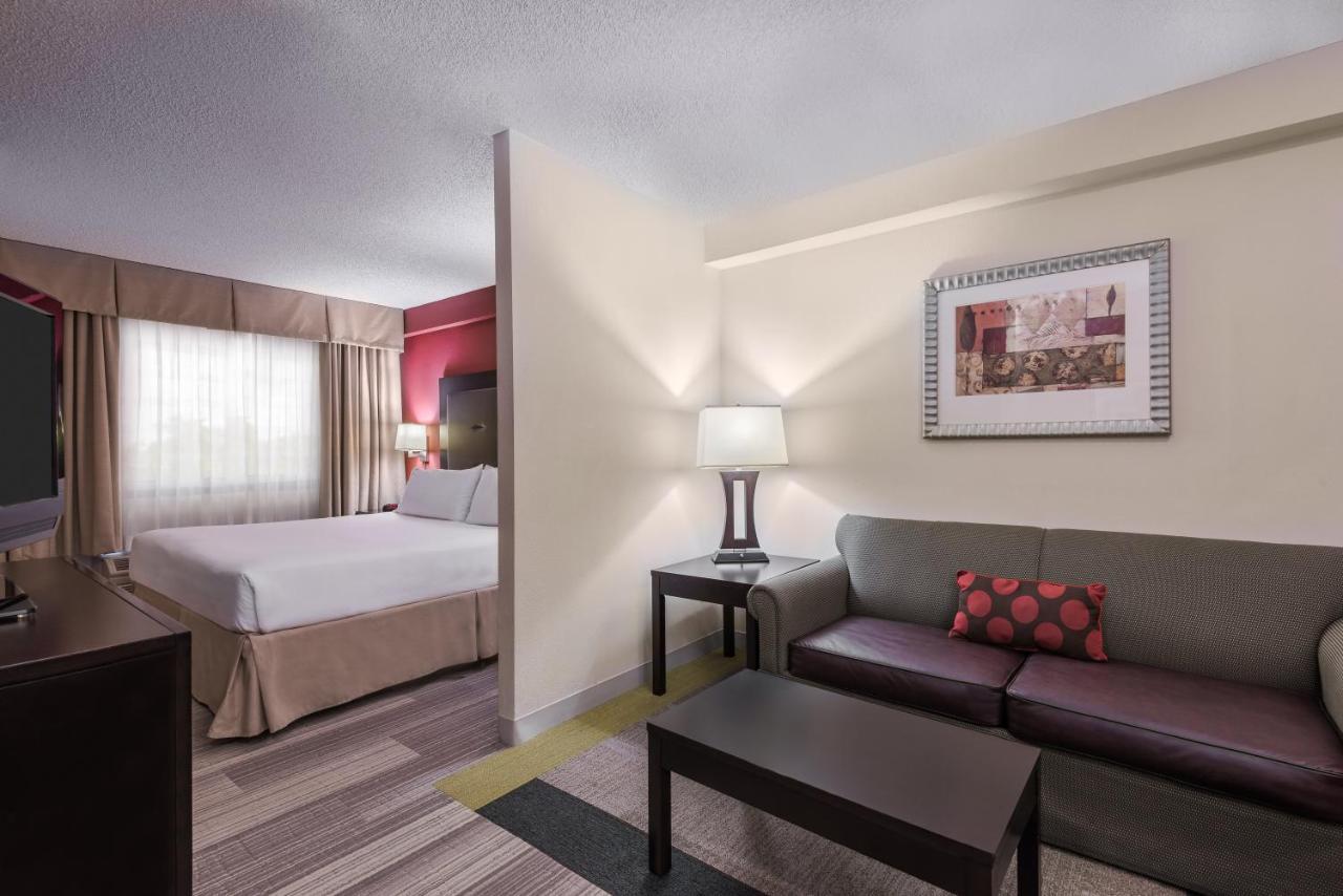 Holiday Inn Express Hotel & Suites Kendall East-Miami By Ihg Zewnętrze zdjęcie